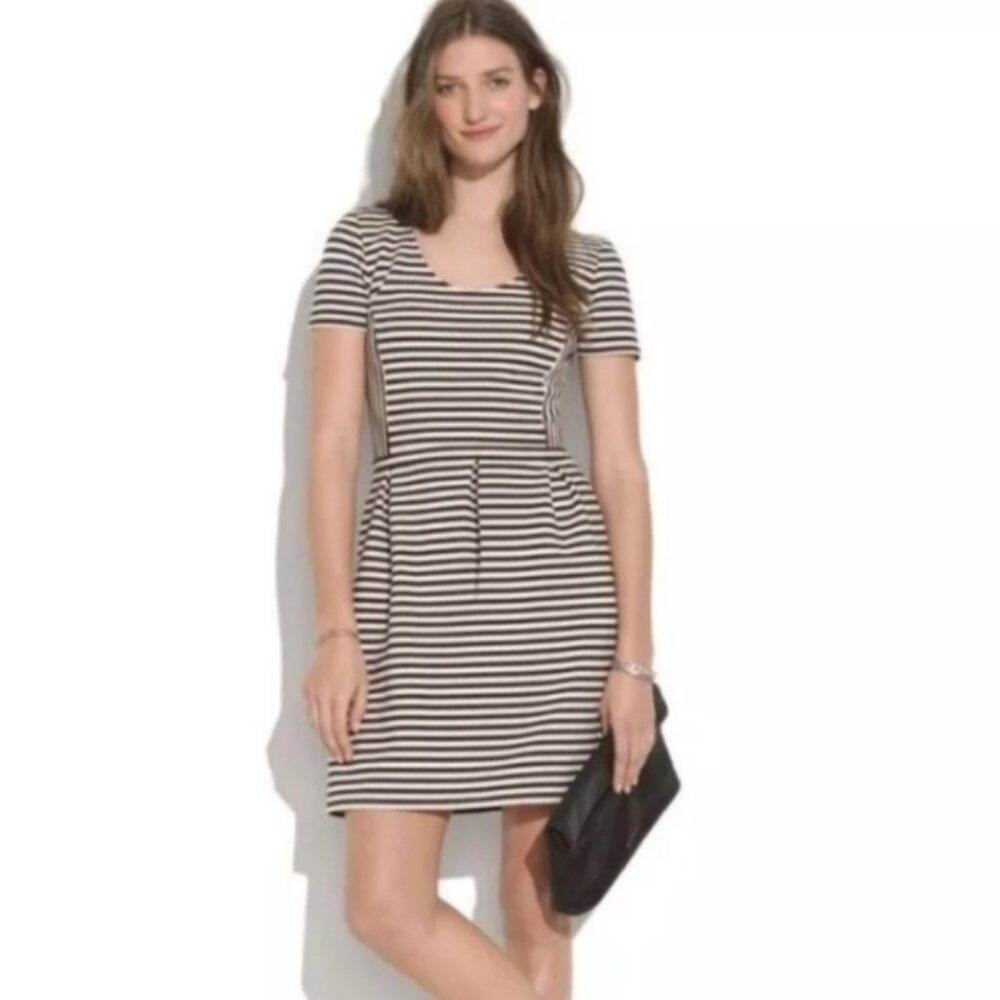 Madewell Ridgestripe Bistro Dress in White & Black 2